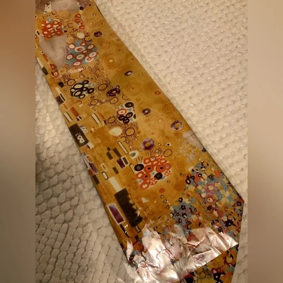 SILK TIE by LE BAISER
